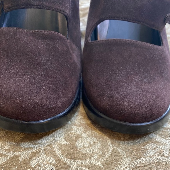 New Dansko Suede Mary Janes - Picture 3 of 7